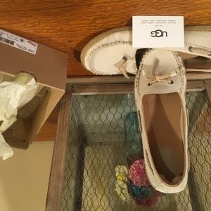 UGG- size 8 NEW